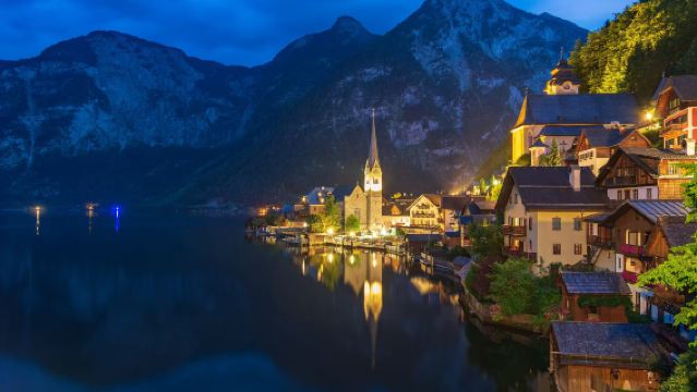 Lawatan sewa peribadi 1 hari ke lombong garam Hallstatt, Austria [+ Tasik Hallstatt] boleh disesuaikan