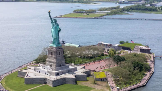 جولة نصف يومية إلى تمثال الحرية وجزيرة إليس (تشمل دليل صوتي وخيارات وجبات)