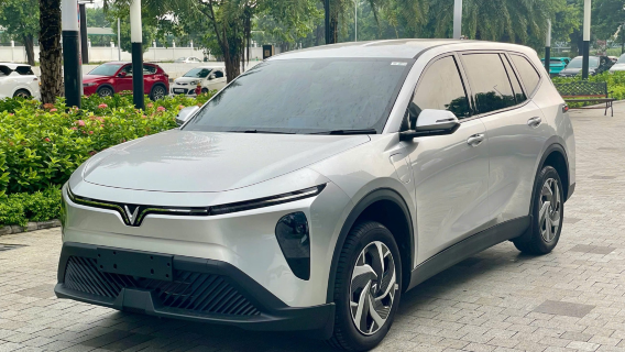 Nha Trang–Da Lat Route (And vice versa): Shared Green 7 seater car and Private Transfer