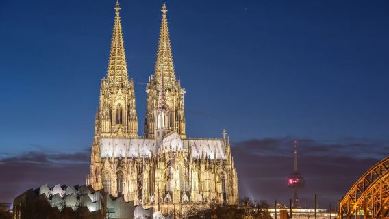 Frankfurt pergi-balik Bonn + Katedral Cologne + Rumah Beethoven lawatan sewa peribadi