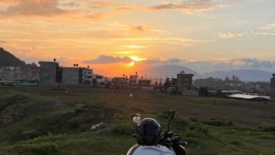 Tour xe máy riêng ngắm hoàng hôn tại Kathmandu kèm bữa tối