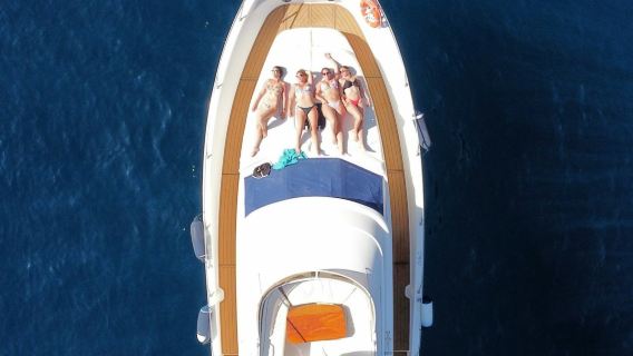 Tenerife: Boat Trip + Food and Unlimited Drinks