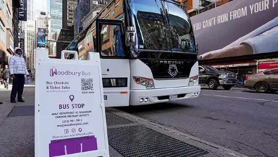 Woodbury Common Premium Outlets Shopping Tour from Midtown