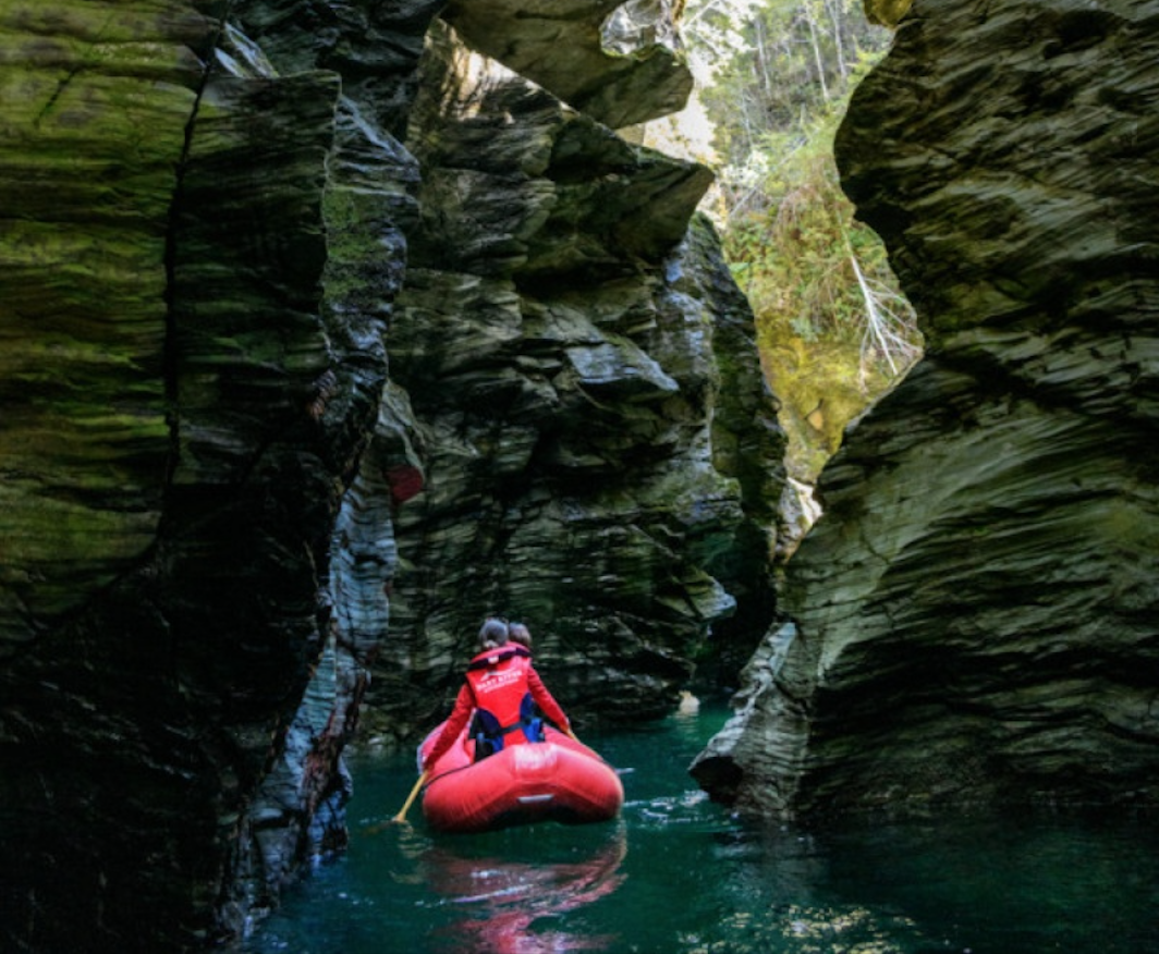 Nuova Zelanda Quilpie Glenorchy tour di un giorno approfondito: canoa sul fiume Dart + motoscafo jet selvaggio