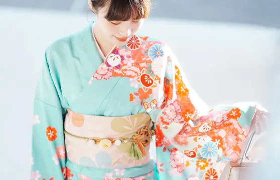 日本大阪京都和服體驗 小紋蕾絲訪問振袖和服租賃 跟拍服務 中英日三語和服體驗 初見和服