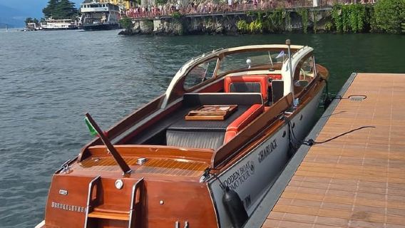 Como: Wooden Boat Shared 1-Hour Tour