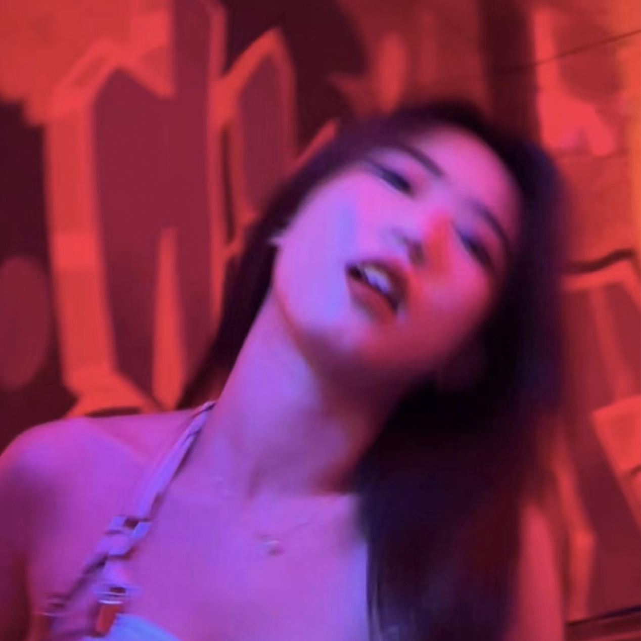 [Hot Links] Pattaya 99 Spettacolo,Big Eye