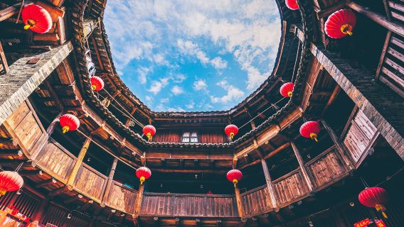 【廈/漳/泉出發】南靖雲水謠+永定高北土樓王一日遊可選團型