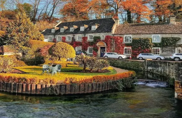 英國科茨沃爾德之路+水上伯頓+牛津大學一日遊【倫敦來回】