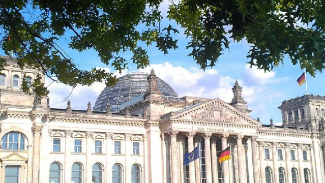 Berlin: Geführte Tour durch das Regierungsviertel auf Deutsch