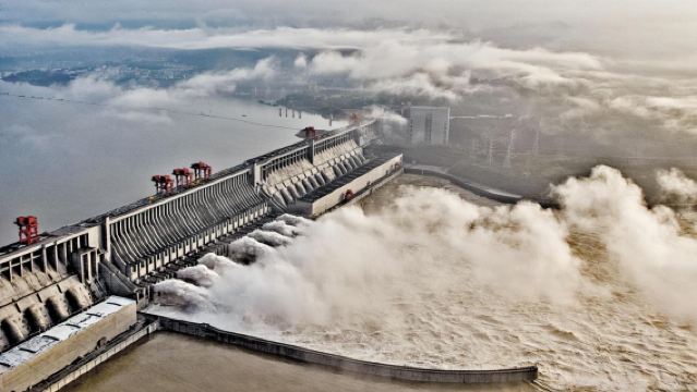 VIP Private Charter Day Tour of Yichang Three Gorges for Small Groups