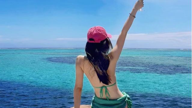 ทัวร์ 1 วัน บาร์กลางทะเล CLOUD9 ฟิจิ รวมบริการรับส่งและคูปองใช้จ่าย 60 FJD