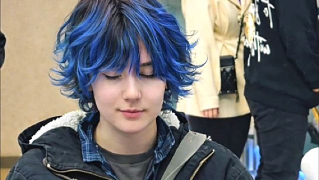 Seul: Esperienza di Acconciatura da Idol Maschile del K-Pop presso VOG Hair Hongdae Lounge