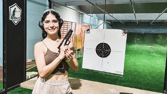 ประสบการณ์ยิงกระสุนจริงที่ภูเก็ต (เลือกจาก 30 รุ่น+มีครูฝึกดูแลตลอด+เลือกยิงในร่มหรือกลางแจ้งได้)