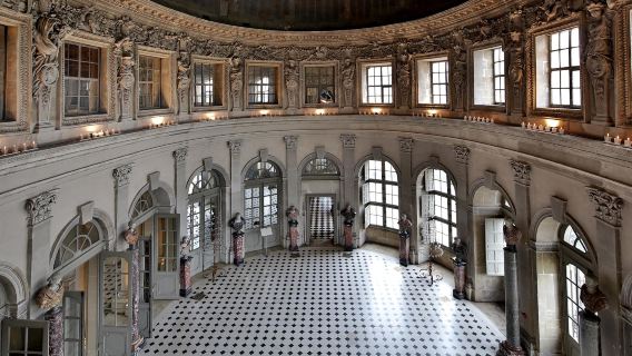 Sewaan Peribadi Pergi-Balik Paris | Pemandu Berbahasa Cina | Lawatan Sehari ke Château de Vaux-le-Vicomte + Istana Fontainebleau + Barbizon