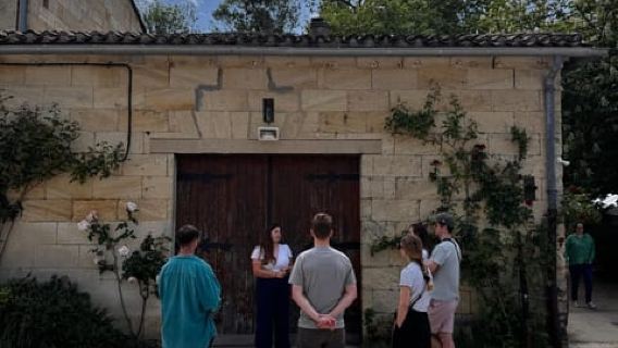 Saint-Émilion: E-Bike & Wine Tour by Monsieur Bacchus