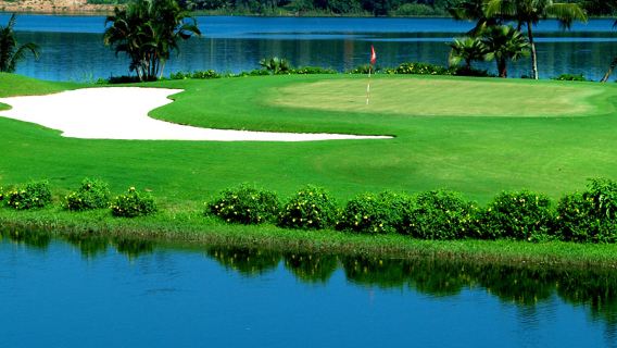 Ho Chi Minh: Vive la experiencia del campo de golf Dong Nai con cargo por green y caddie