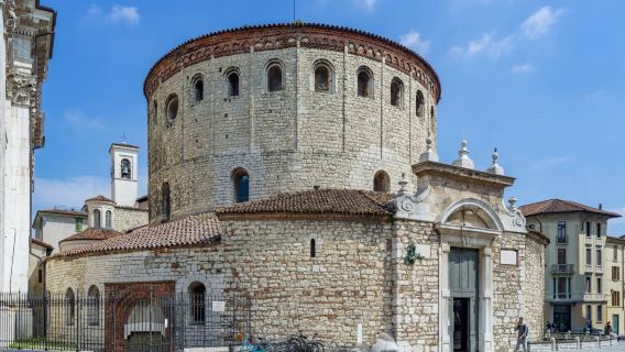 Tour đi bộ tự hướng dẫn bằng điện thoại tại Brescia (9 điểm dừng, khoảng 2 giờ)