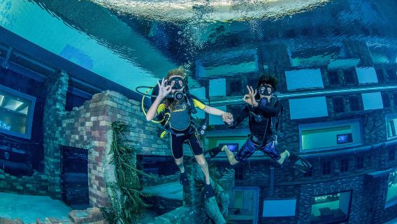 1 tunnin sukellus Deep Dive Dubaissa