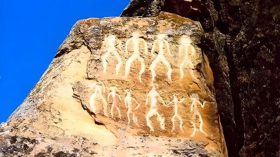 Bakú ida y vuelta: Parque nacional de Gobustán + excursión de un día a Sheki (servicio de coche privado con conductor en inglés)
