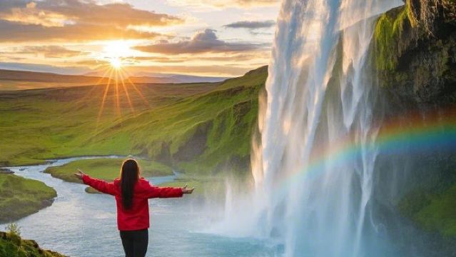 Классический однодневный тур по южному побережью Исландии: водопад Сельяландскога, Черный пляж и Вик