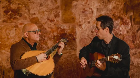 Lisbon: Fado Show and Wine inside Medieval Walls