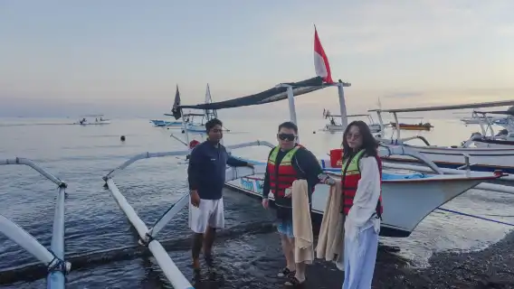 峇里島－羅威納海灘與海豚共度的魔幻早晨