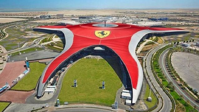 Экскурсия по Абу-Даби с входными билетами в Большую мечеть и Ferrari World