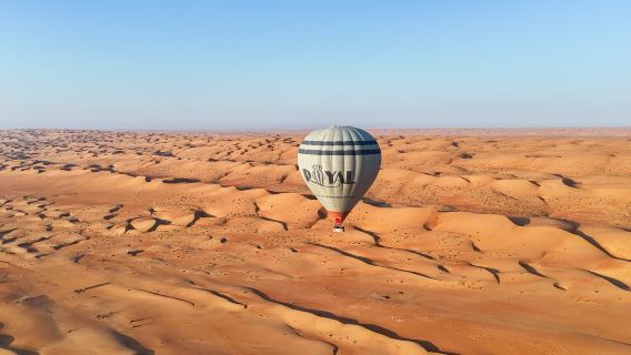 Hot Air balloon in Al Sharqiyah Sands