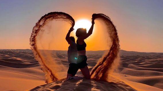 Safari nel deserto di Abu Dhabi al mattino con dune bashing, sandboarding e altro ancora