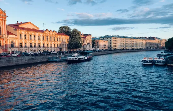 諮詢後下單/俄羅斯聖彼得堡涅瓦大街喀山大教堂彼得大帝夏宮冬宮/機場/點對點用車/旅遊旅行司導/專車服務