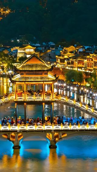 Zhangjiajie Essential Experience: 1-Day English Mini-Group Tour to Fenghuang Ancient Town