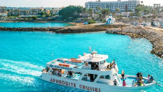 Reise nach Cape Greco und zur Blue Lagoon