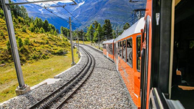 ท่องเที่ยวแบบอิสระเดินเที่ยวชมเมืองด้วยรถไฟชมวิวทรานซ์อัลไพน์ (ไครสต์เชิร์ช-อาร์เธอร์ส์พาส) ไปกลับภายในวันเดียว