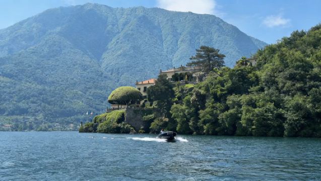 Lawatan klasik Tasik Como: Perjalanan sehari mewah pergi-balik dari Milan (tidak termasuk tiket masuk)