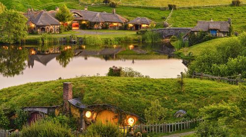 Hobbiton village + Rotorua tour from Auckland with Wai-O-Tapu thermal wonderland Day Tours