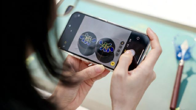 Guangzhou: Laboratorio Pratico di Artigianato Tradizionale con un Maestro del Patrimonio Cantonese