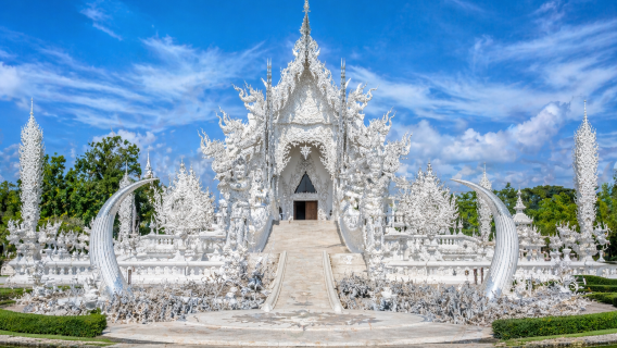 เชียงราย วัดร่องขุ่นและวัดน้ำเงิน + พิพิธภัณฑ์บ้านดำ + หมู่บ้านชาวกะเหรี่ยงคอยาว ทัวร์ 1 วัน