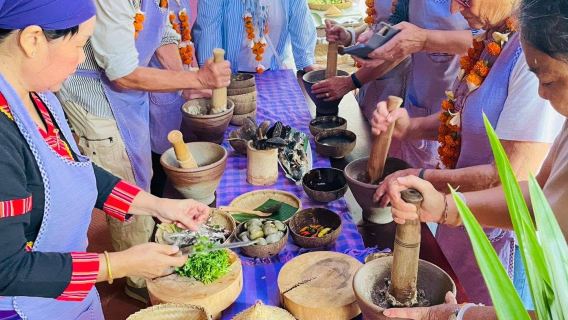 GRUPPRESA - En fantastisk inblick i laotisk kultur med halvdags gemensam matlagningsklass inklusive lunch