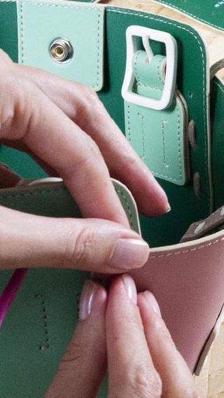 フィレンツェ レザー体験 - ワークショップで自分だけのRereriアクセサリーを作ろう