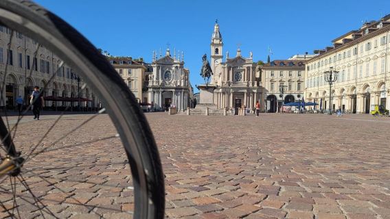 Turin: Bike Tour for First-Time Visitors