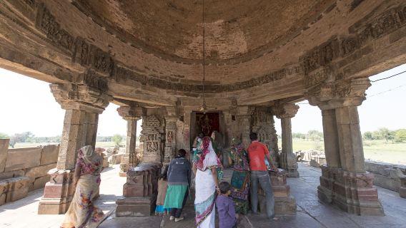 Excursión de un día a Fatehpur Sikri y Chand Baori desde Agra con traslado al Distrito de Bundi