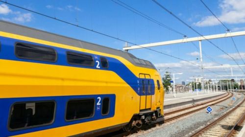 Efteling: Train + Bus To/From Amsterdam Transfer Services