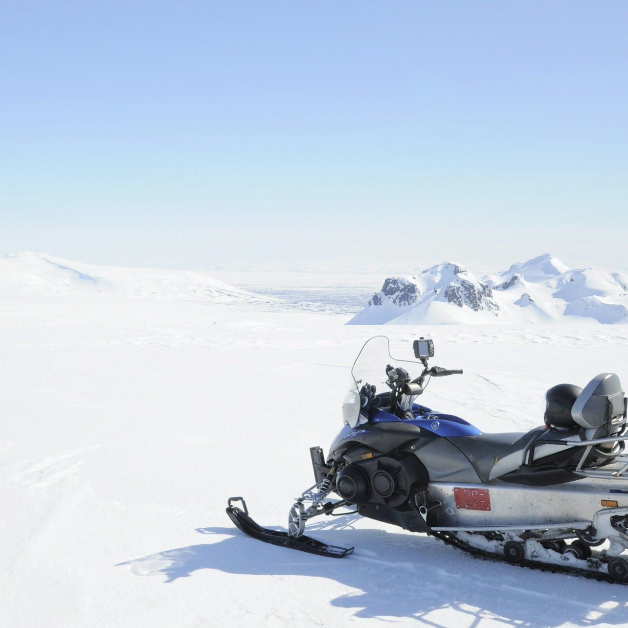 Gullfoss Waterfall: Snowmobiling Tour