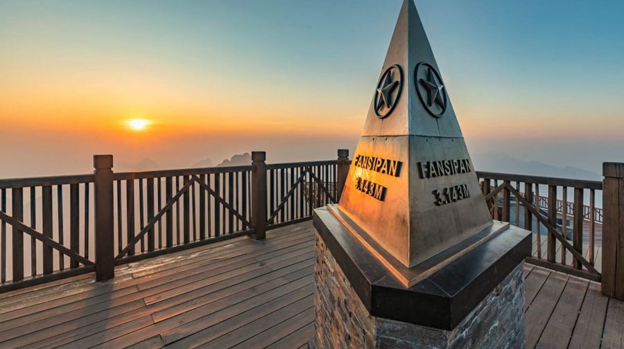 Sun World Fansipan Legend Ticket (Cable car, Muong Hoa Funicular, Fansipan Funicular, lunch buffet)