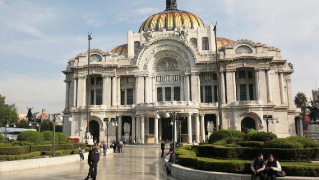Tour in barca fiorita a Xochimilco a Città del Messico (escursione di gruppo / prenotabile per 1 persona)