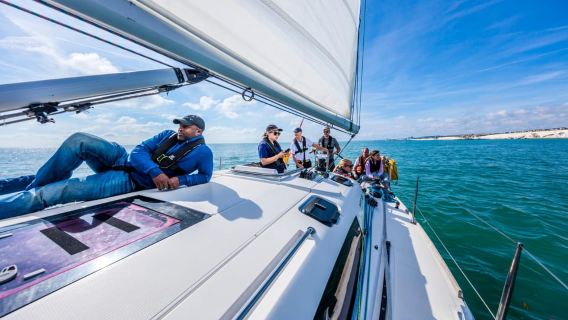 Brighton: Segeltörn mit Getränken