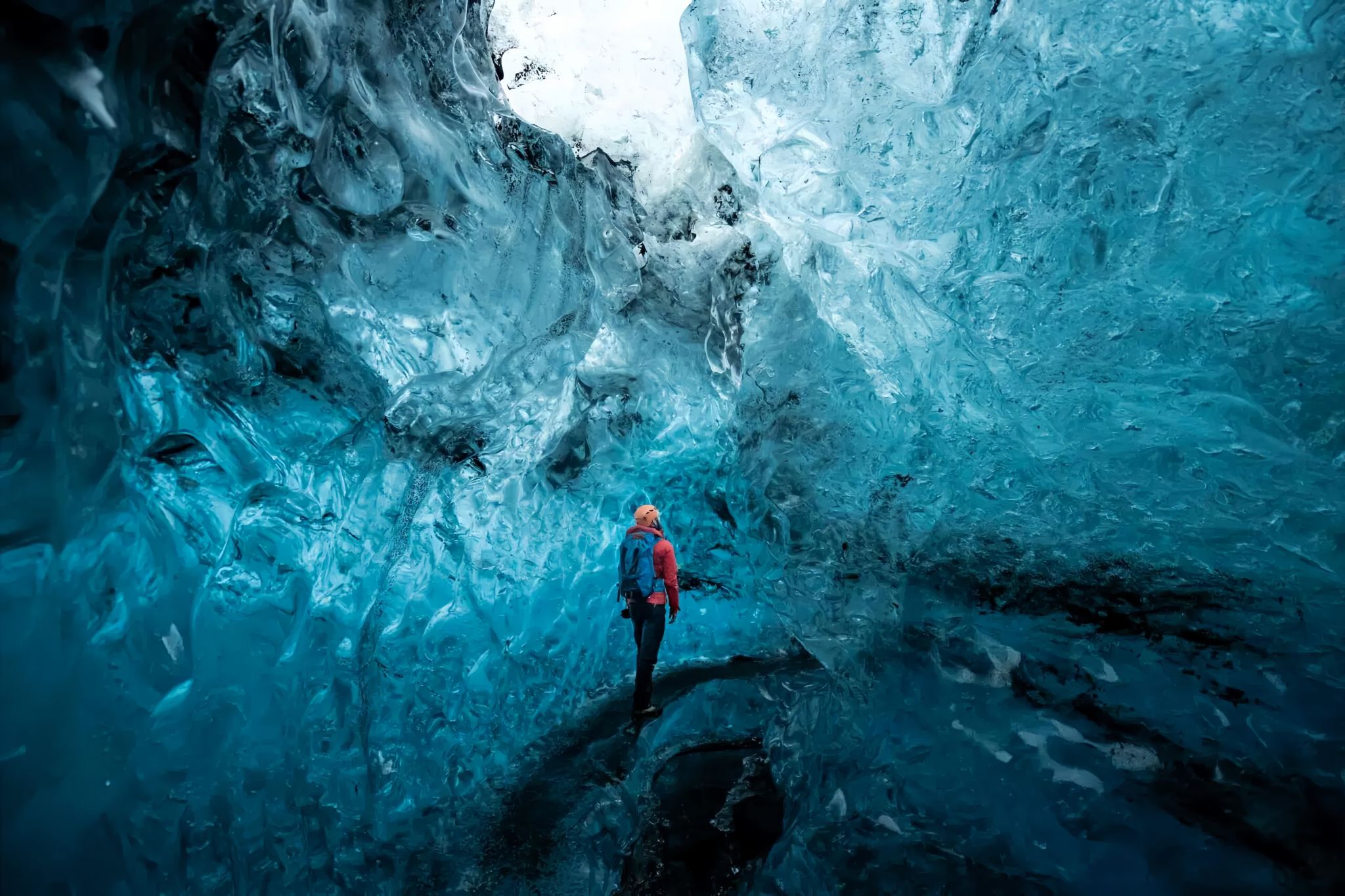 Alaska Blue Ice Cave Day Tour [Blue Ice Cave Hiking]|Chinese-English guide