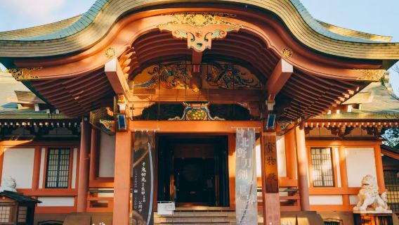 [Kyoto autumn leaves viewing] Kitano Tenmangu Shrine, Kenninji Temple, Tōfuku-ji Temple, Komyo-in Temple 1-day tour [Chinese driver]