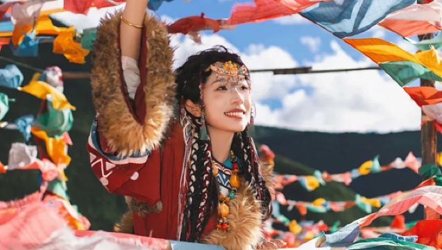 麗江+虎跳峽+香格里拉+噶丹松贊林寺一日遊純玩【環納帕海】